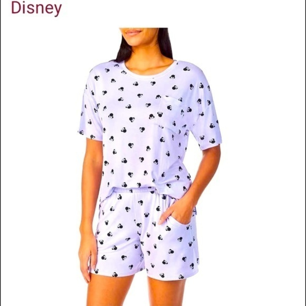 Disney Minnie Women’s Short PJ Set  Purple/ Large. (W-1)